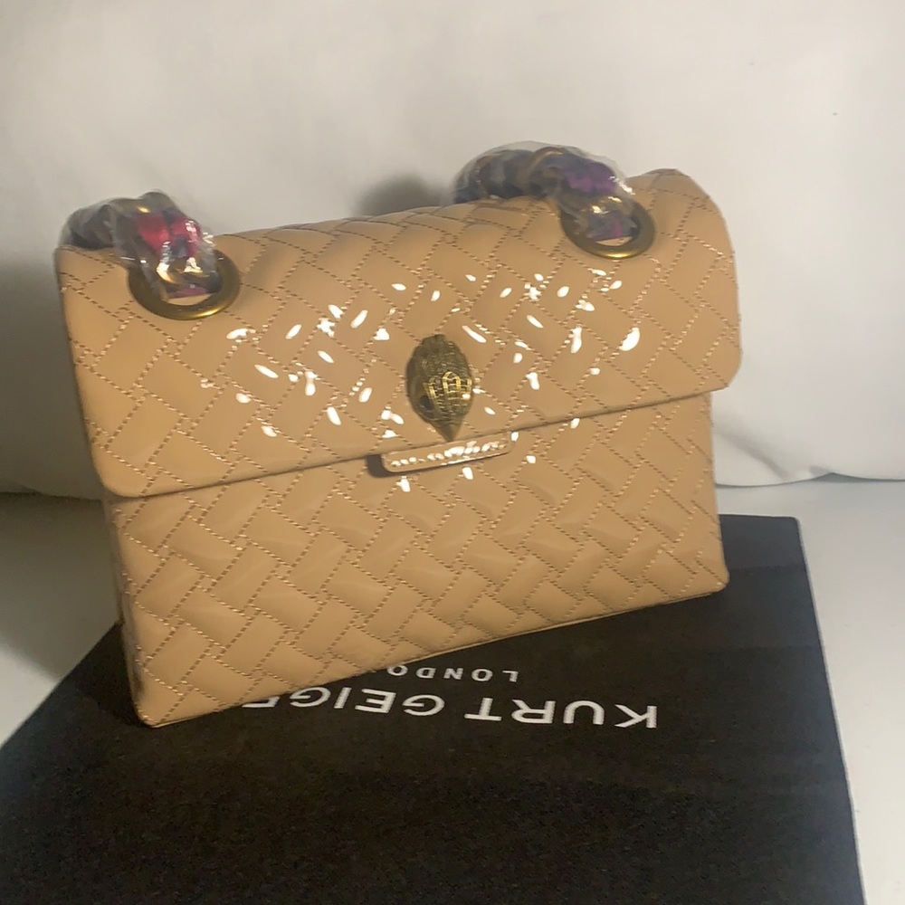 - KURT GEIGER LONDON KENSINGTON LEATHER SHOULDER BAG